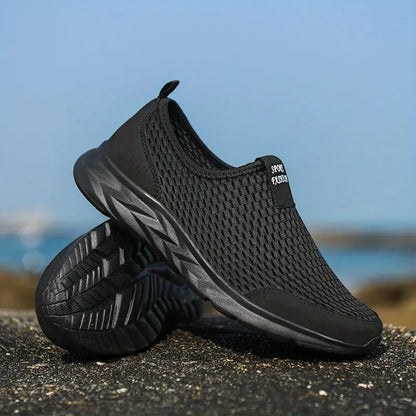 Noah | Breathable and lightweight casual mesh slip-on walking shoes